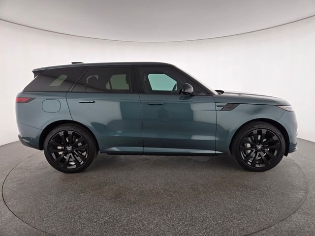 Used 2025 Green Land Rover Dynamic SE image 6
