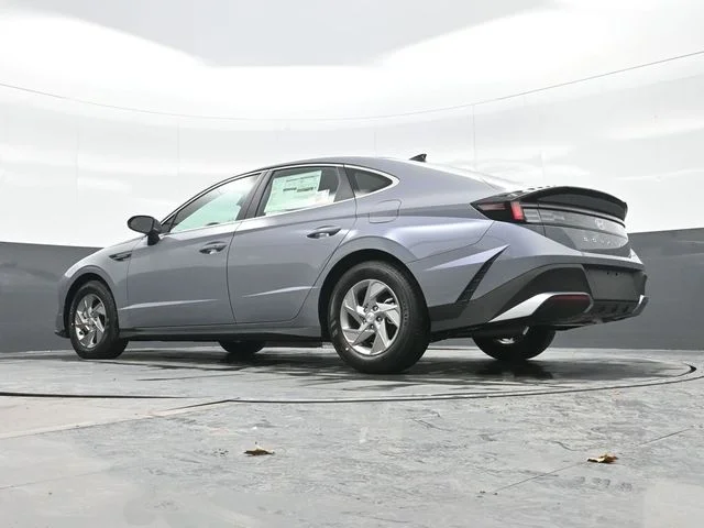 New 2026 Blue Hyundai SE image 19