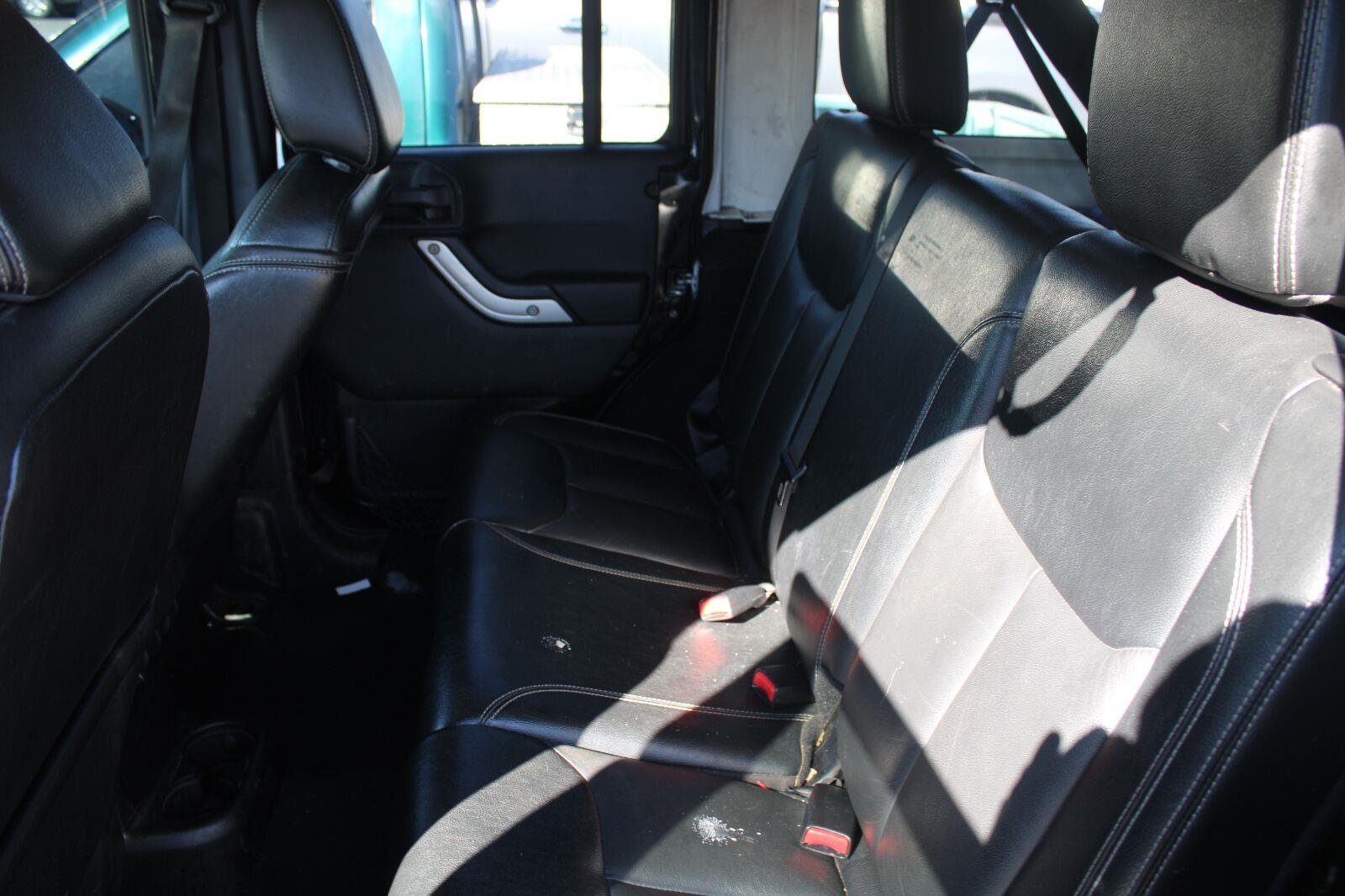 Used 2016 Black Clearcoat Jeep Rubicon image 8
