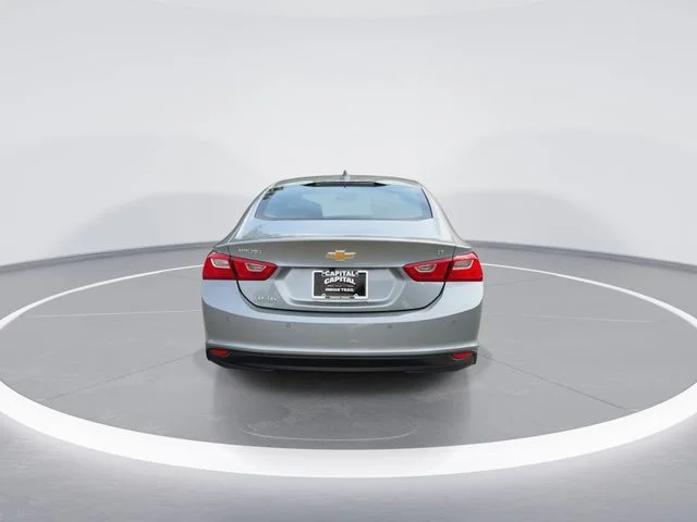 Used 2025 Gray Chevrolet LT image 7