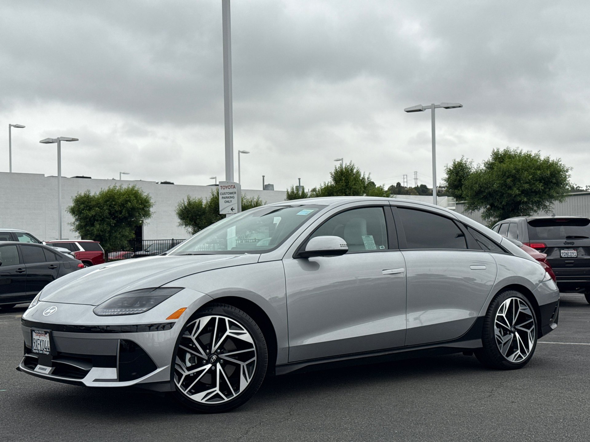 Used 2025 Hyundai IONIQ 6 SEL with VIN KMHM34AA7SA086570 for sale in San Diego, CA