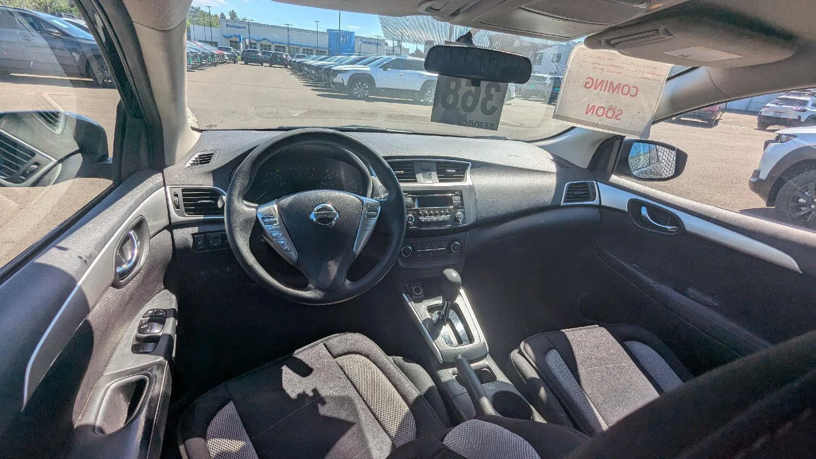 Used 2017  NISSAN  image 12