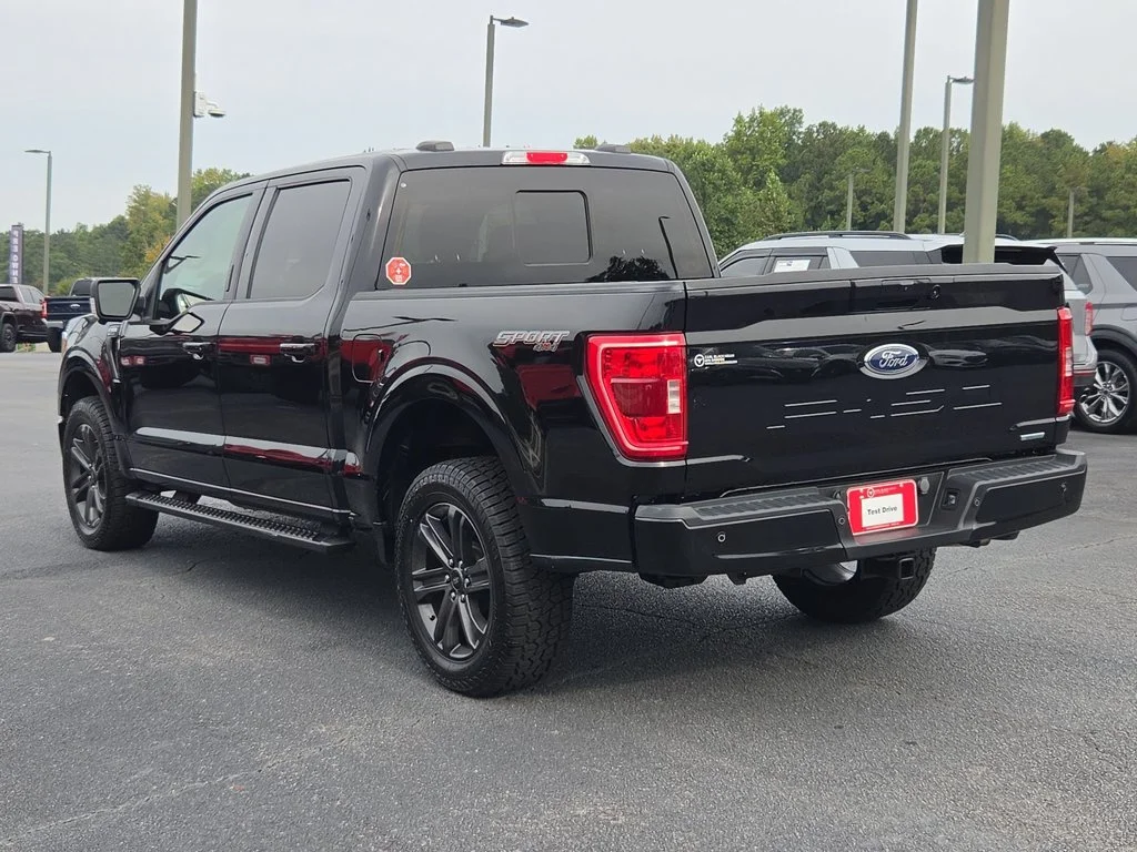 Used 2023  Ford XLT image 7