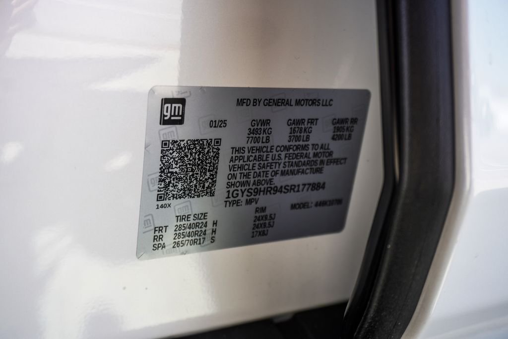 Used 2025 White Cadillac V-Series image 49