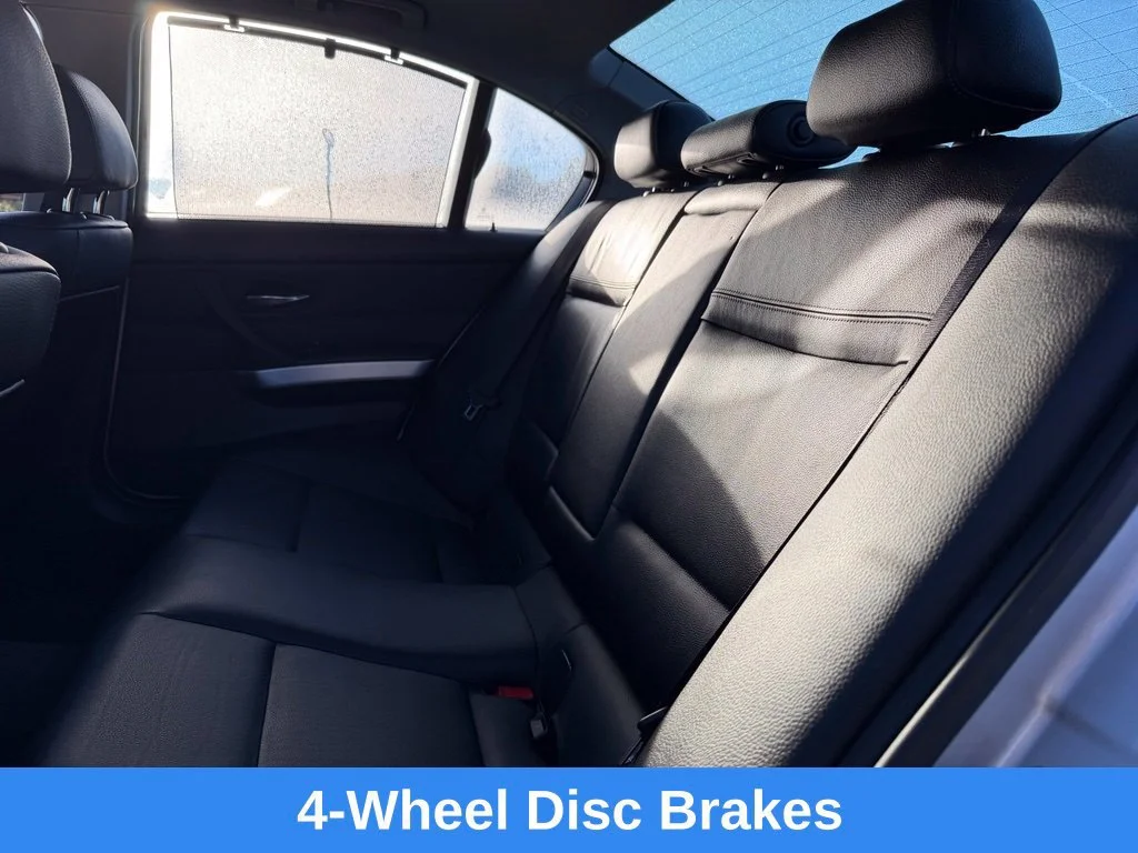 Used 2011  BMW 335i xDrive image 19