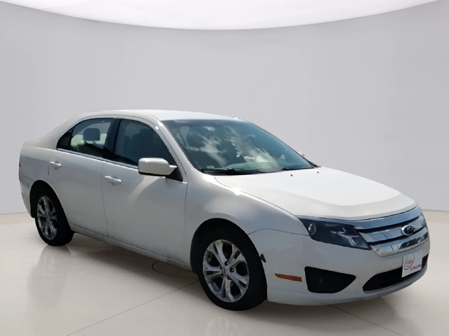 Used 2012 White Ford SE image 3
