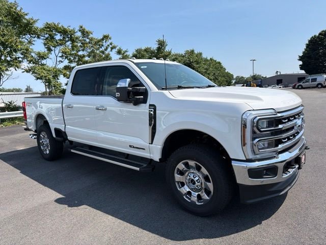 New 2026 Star White Metallic Tri-Coat Ford F-350® Lariat® image 1
