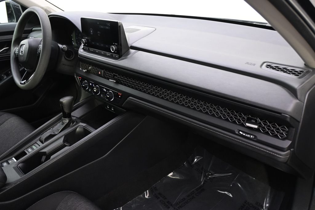 Used 2024 Crystal Black Pearl Honda EX image 15