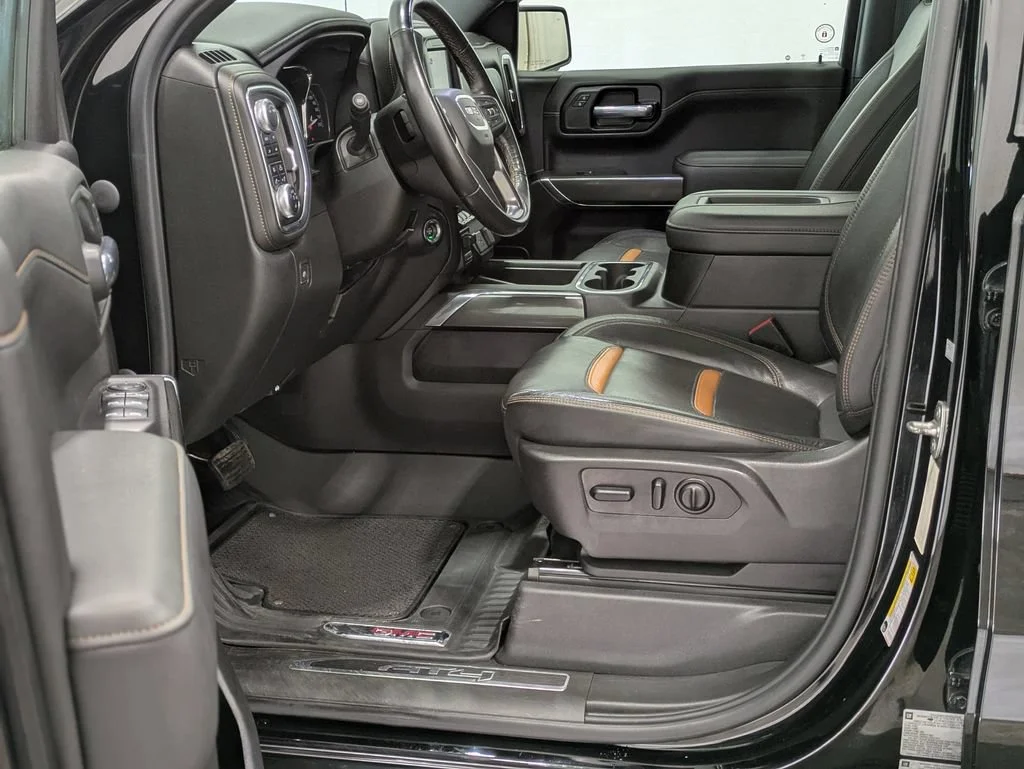 Used 2021 Black GMC AT4 image 34