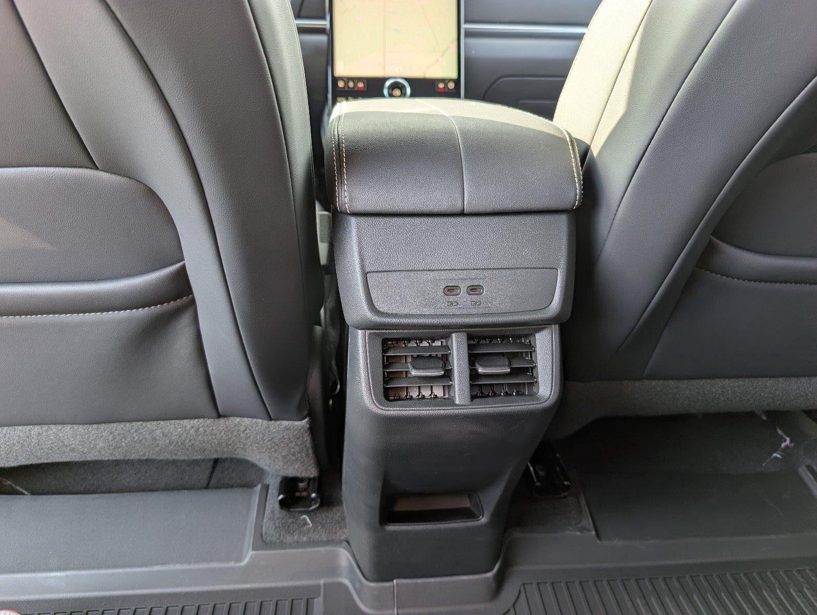 New 2027 Ebony Twilight Metallic GMC Elevation image 31
