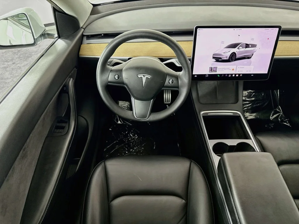 Used 2022 White Tesla Performance image 23