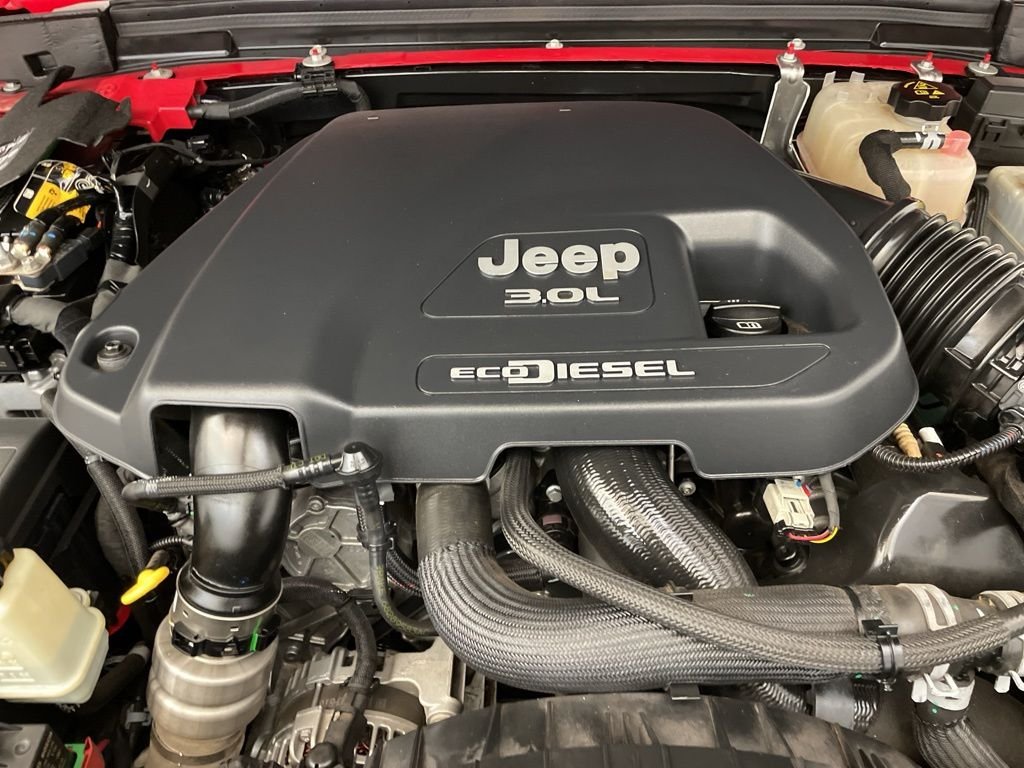 Used 2021 Red Jeep Unlimited Willys image 28