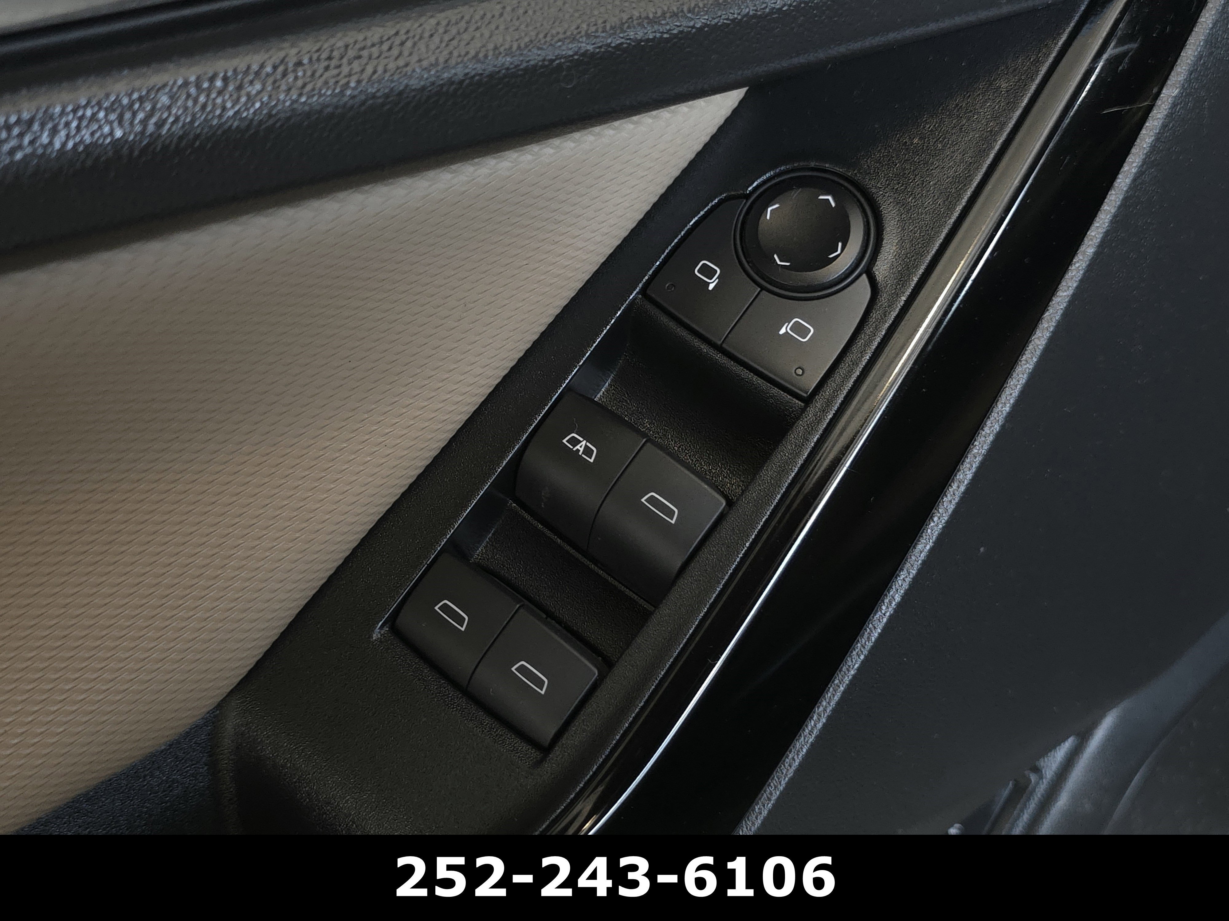 Used 2025 Sterling Gray Metallic Chevrolet FWD ACTIV image 27
