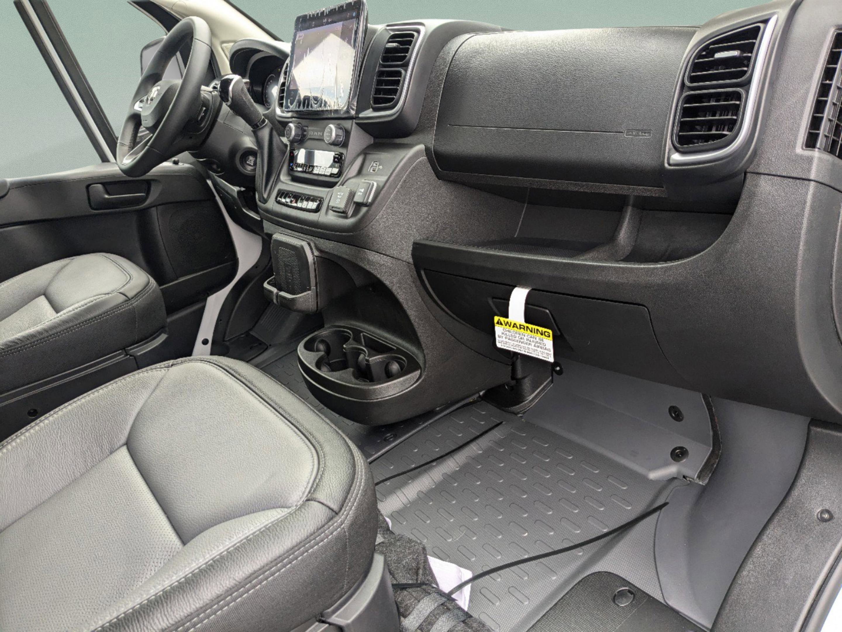 2025 RAM ProMaster Window Van Base - Photo 10