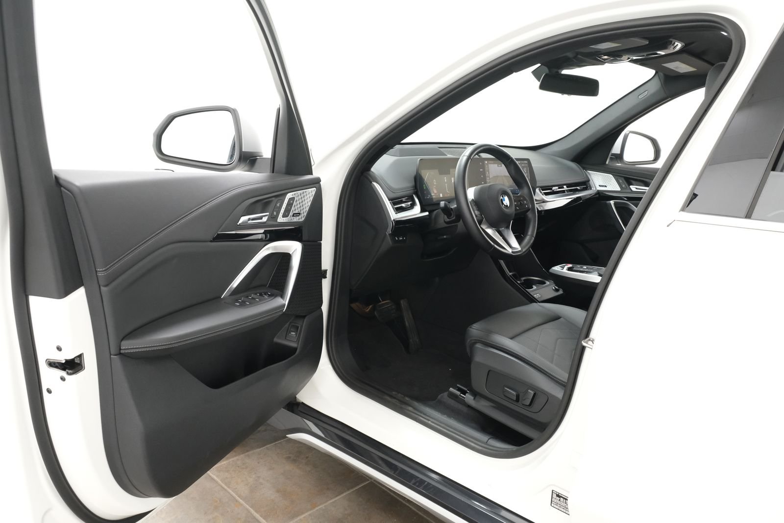 Certified Used 2023 Alpine White BMW xDrive28i image 24