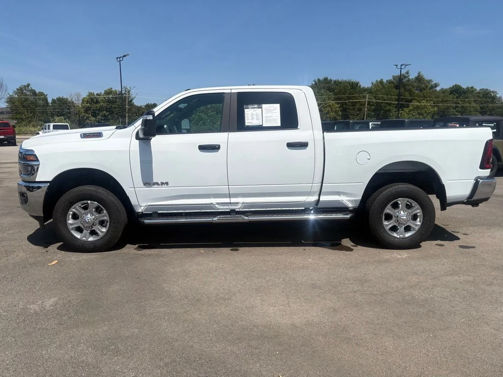Used 2026 White Ram Big Horn image 4