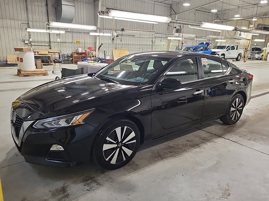 2022 Nissan Altima 2.5 SV's photo