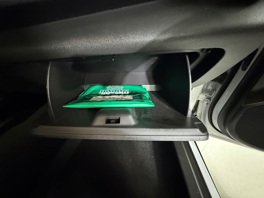 Used 2025 White Chevrolet ACTIV image 28