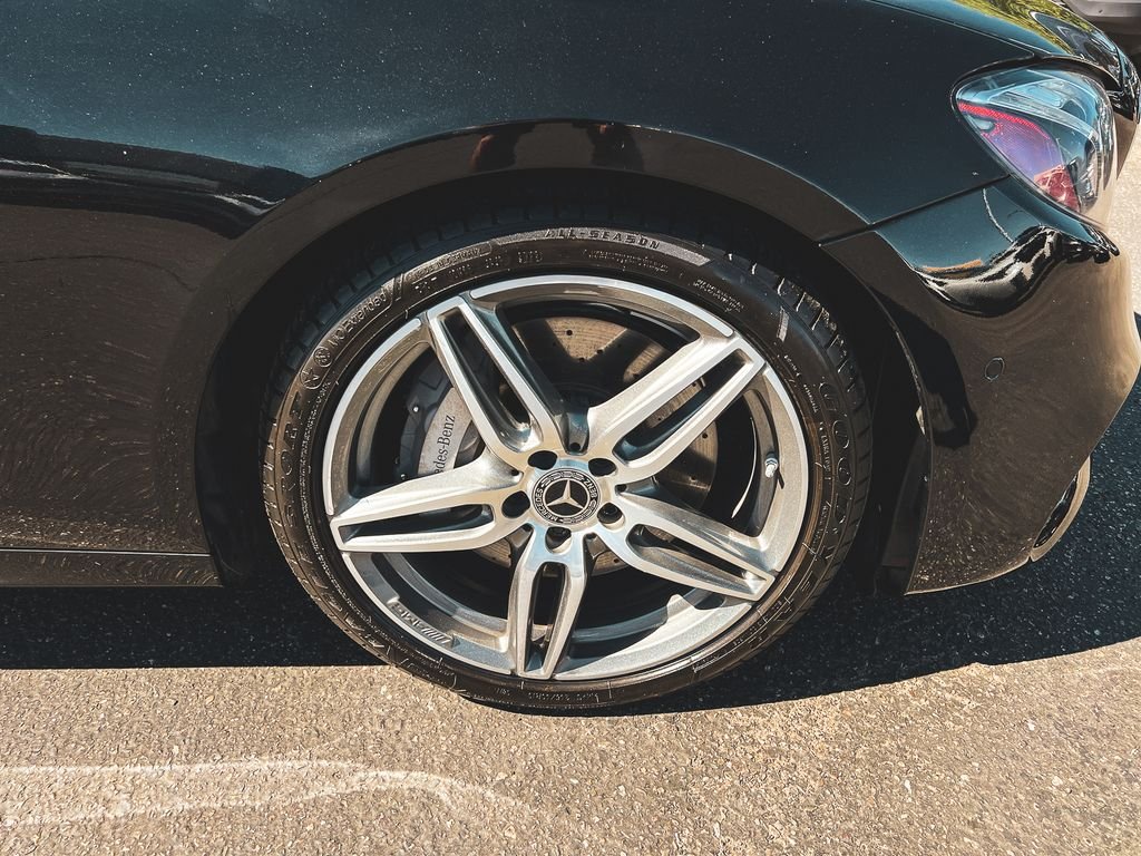 Used 2018 Black Mercedes-Benz E 300 image 11