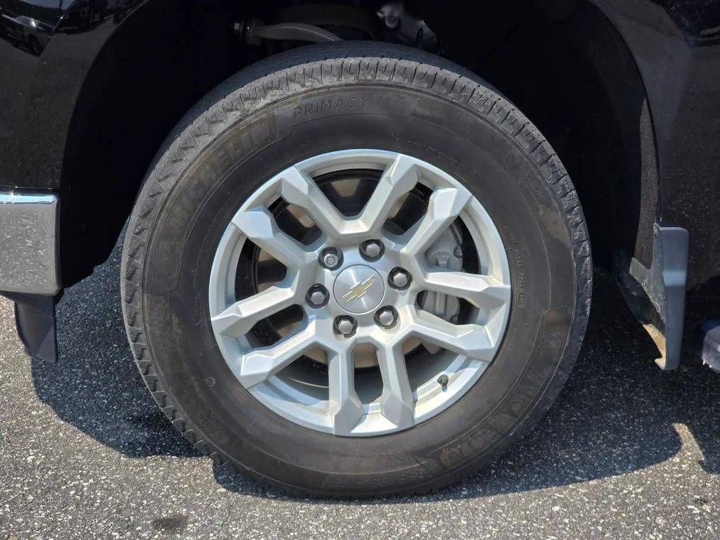 Used 2023 Black Chevrolet LT image 10