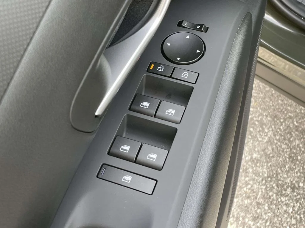 Used 2026 Rockwood Green Hyundai SEL image 6