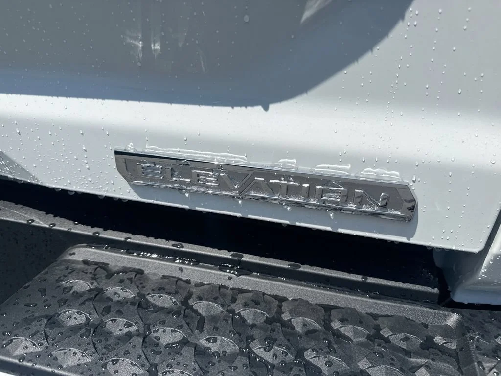 New 2026 Summit White GMC Elevation image 28