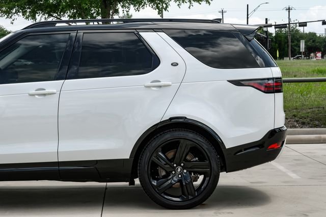 Used 2025 White Land Rover Dynamic SE image 15