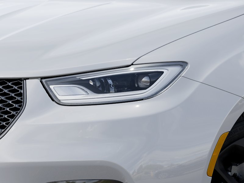 New 2026 Bright White Clear-Coat Exterior Paint Chrysler Select S image 36