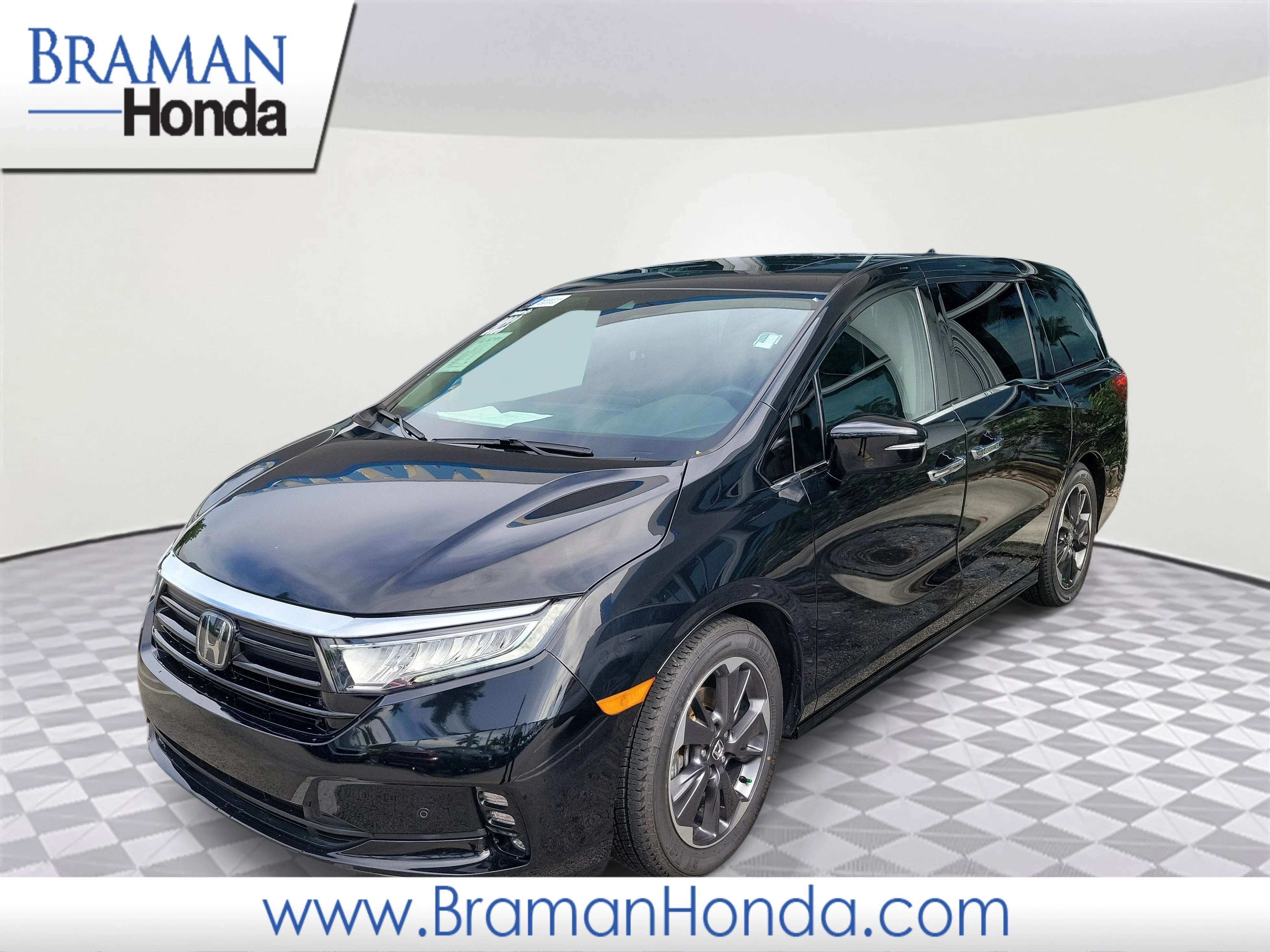 2023 Honda Odyssey Elite's photo