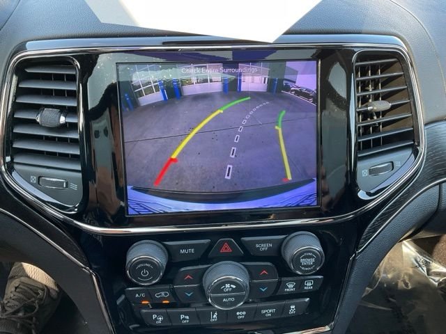 Used 2019 Bright White Clearcoat Jeep High Altitude image 31