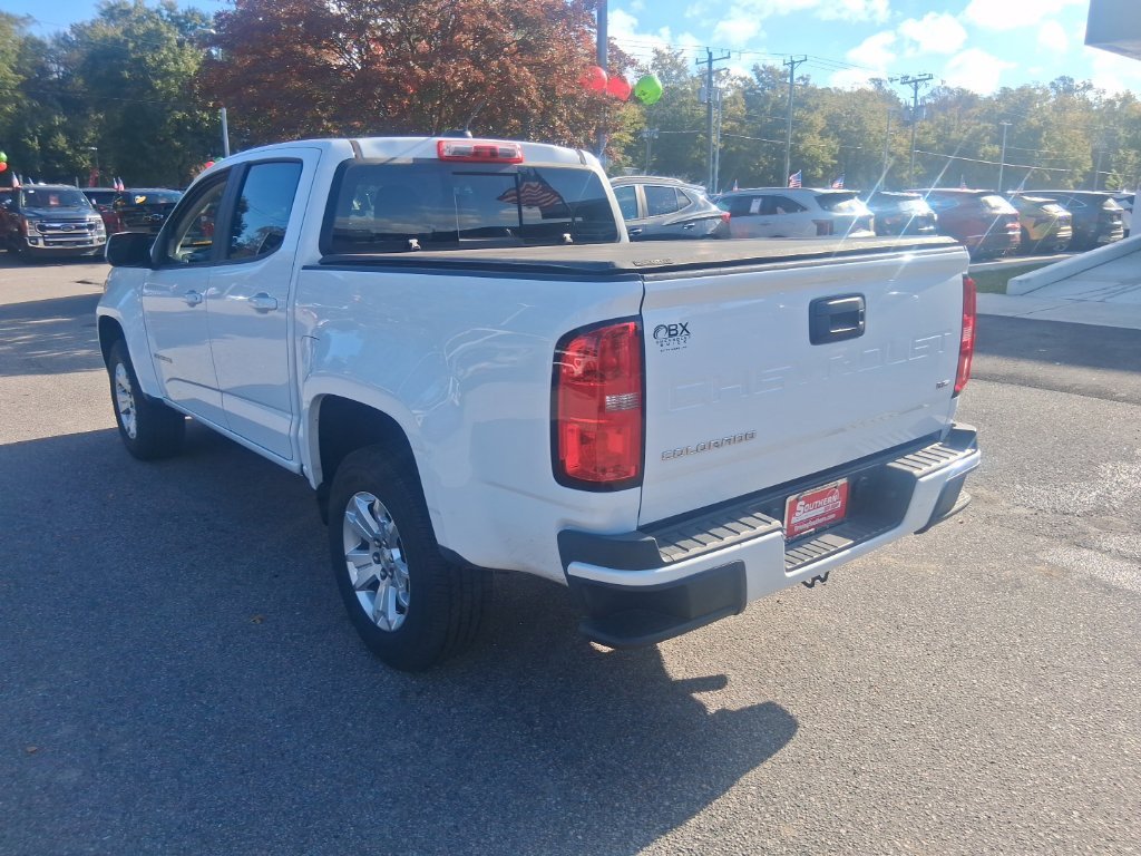 Used 2022 White Chevrolet LT image 7