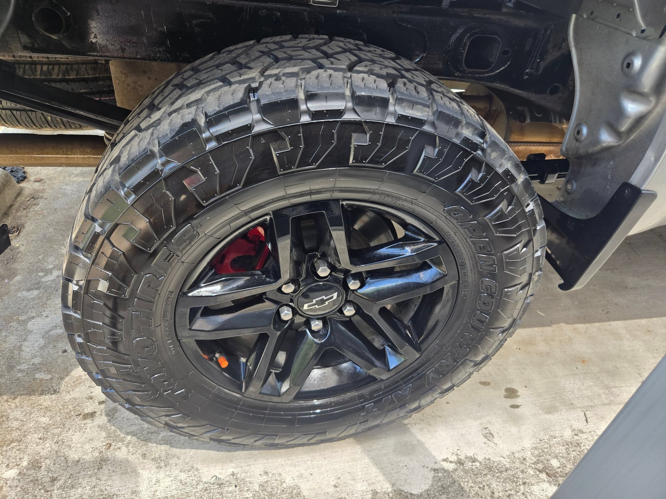 Used 2022 Silver Ice Metallic Chevrolet Custom Trail Boss image 9