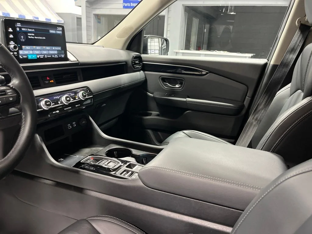2024 Honda Pilot EX-L - Photo 14