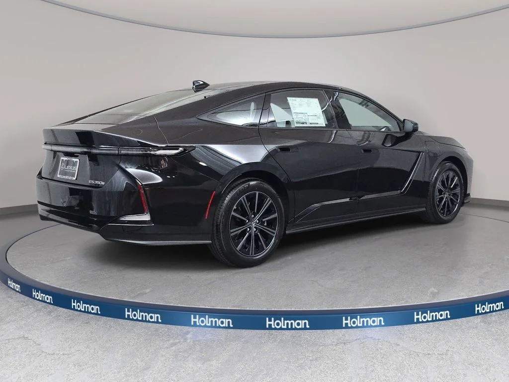 New 2026  Lexus  image 5