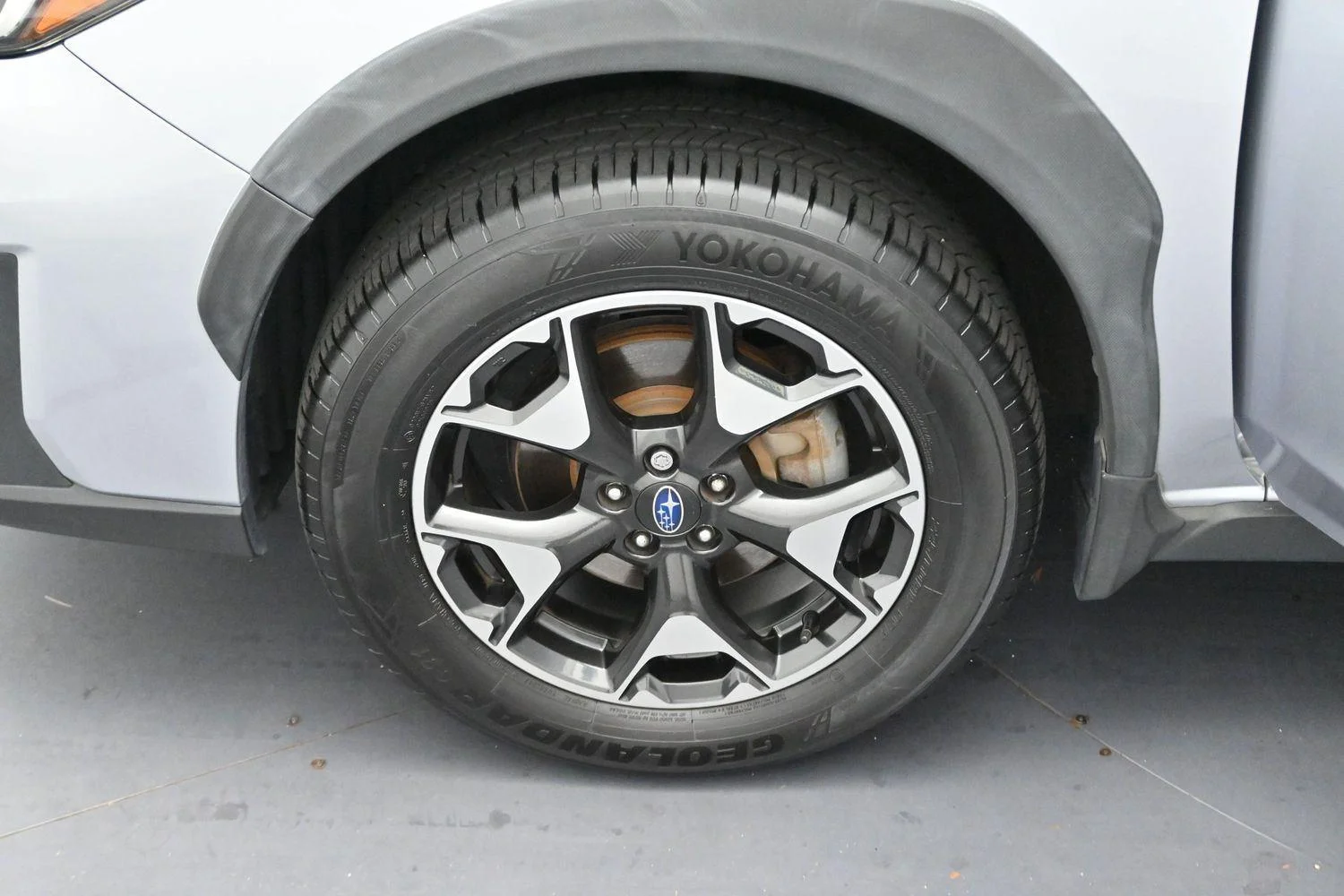 Used 2020 Ice Silver Metallic Subaru Premium image 29