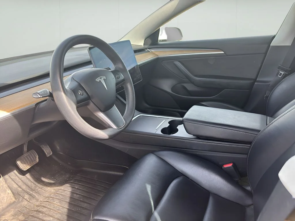 Used 2021 Pearl White Multi-Coat Tesla Long Range image 14