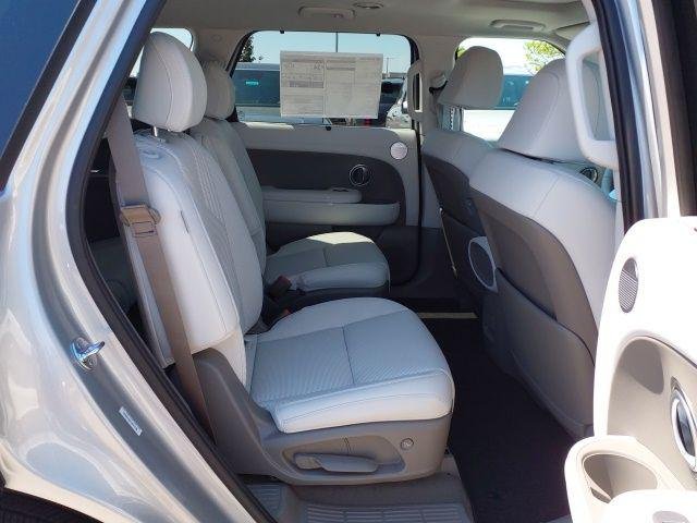 New 2026 Silver Hyundai Blue SEL Premium image 13