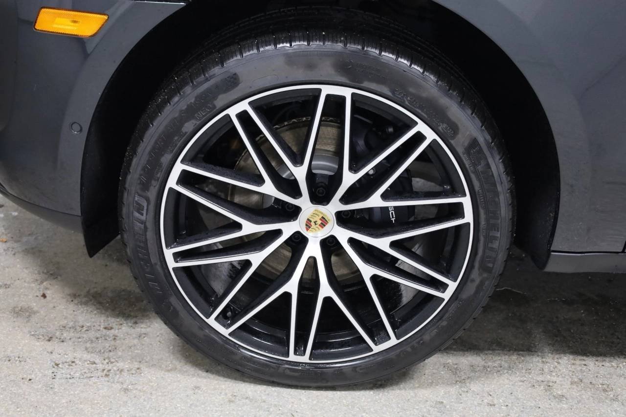 Used 2026 Volcano Grey Metallic Porsche  image 39