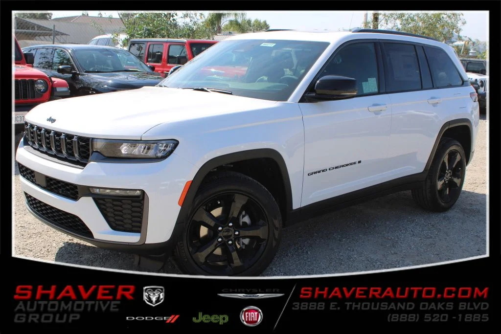 New 2026 Bright White Clear-Coat Exterior Paint Jeep Limited image 1