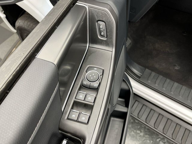 Used 2024 Oxford White Ford XLT image 11