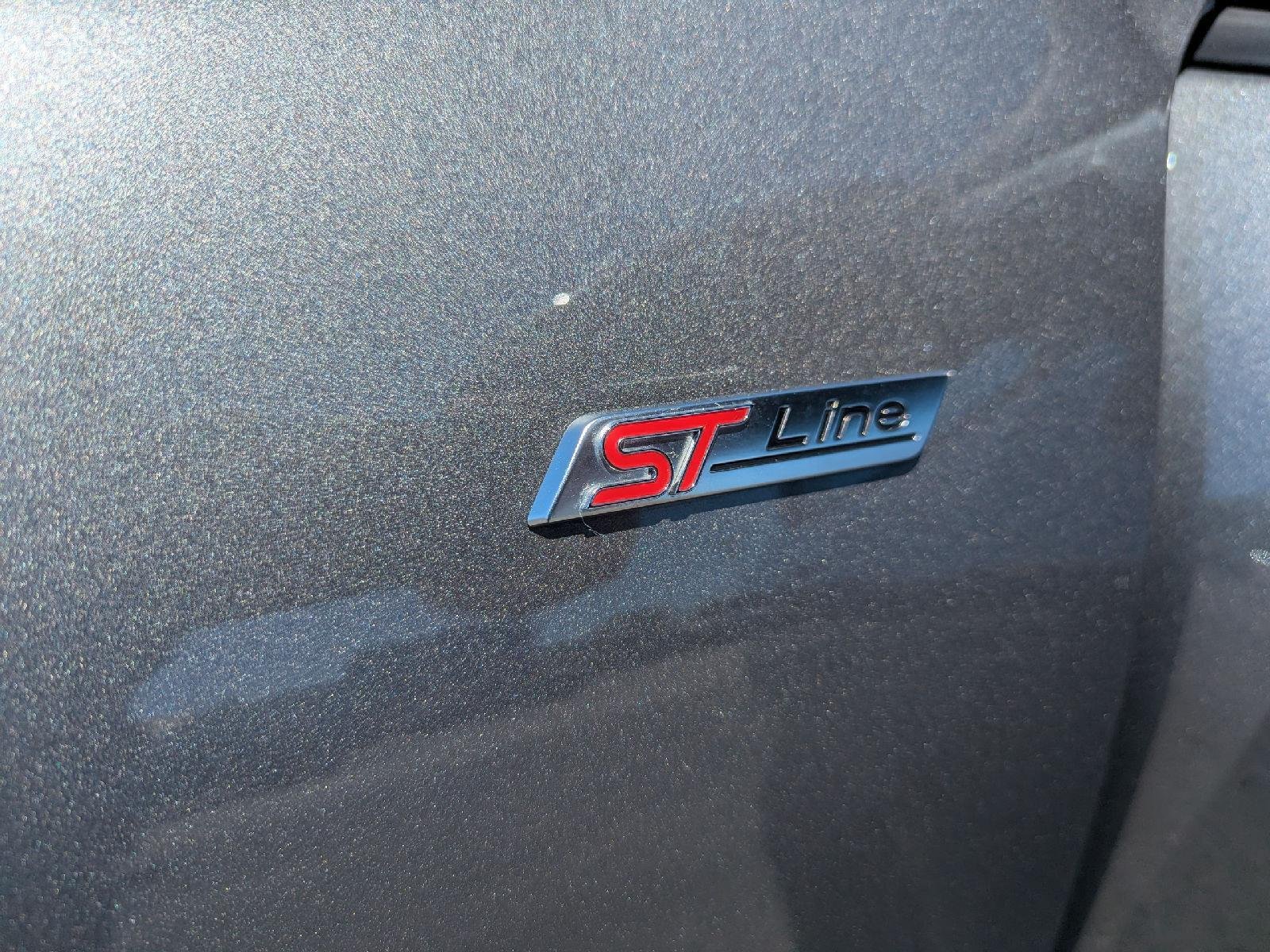 Used 2025 Carbonized Gray Metallic Ford ST-Line Select image 35