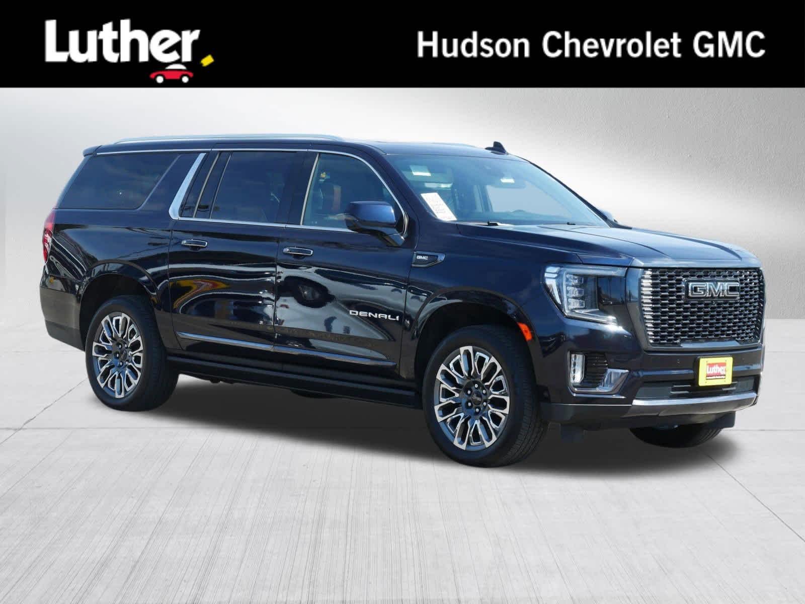 2023 GMC Yukon Denali Ultimate AWD's photo