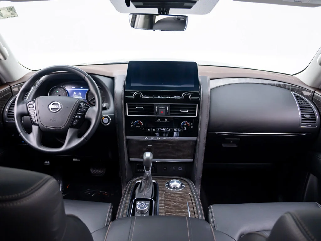 Used 2023 Black Nissan Platinum image 12