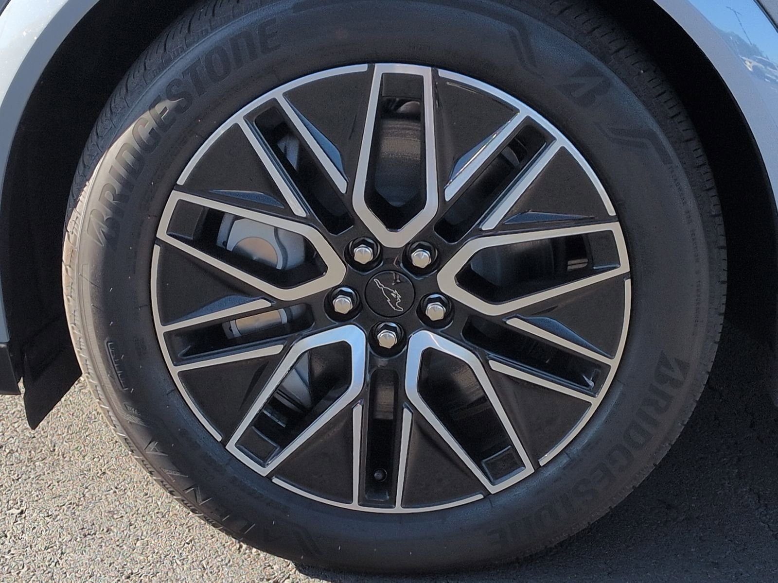 2025 Ford Mustang Mach-E Premium - Photo 14