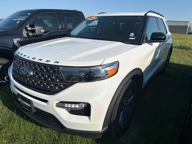 Used 2022 White Ford XLT image 3