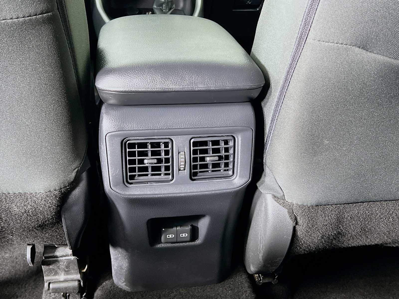 Used 2025 Silver Sky Metallic Toyota XLE image 24