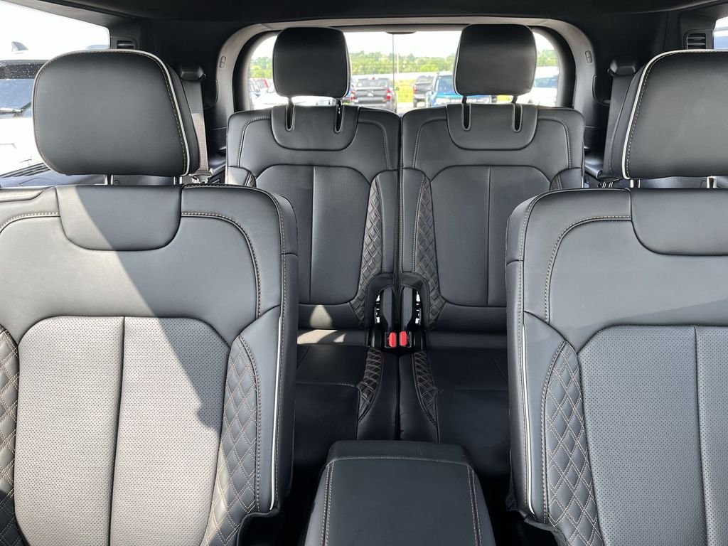 Used 2025 White Jeep Summit image 24