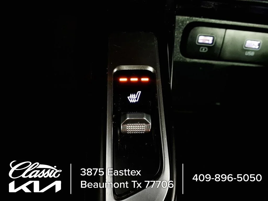 Used 2021 Blue Kia S image 16