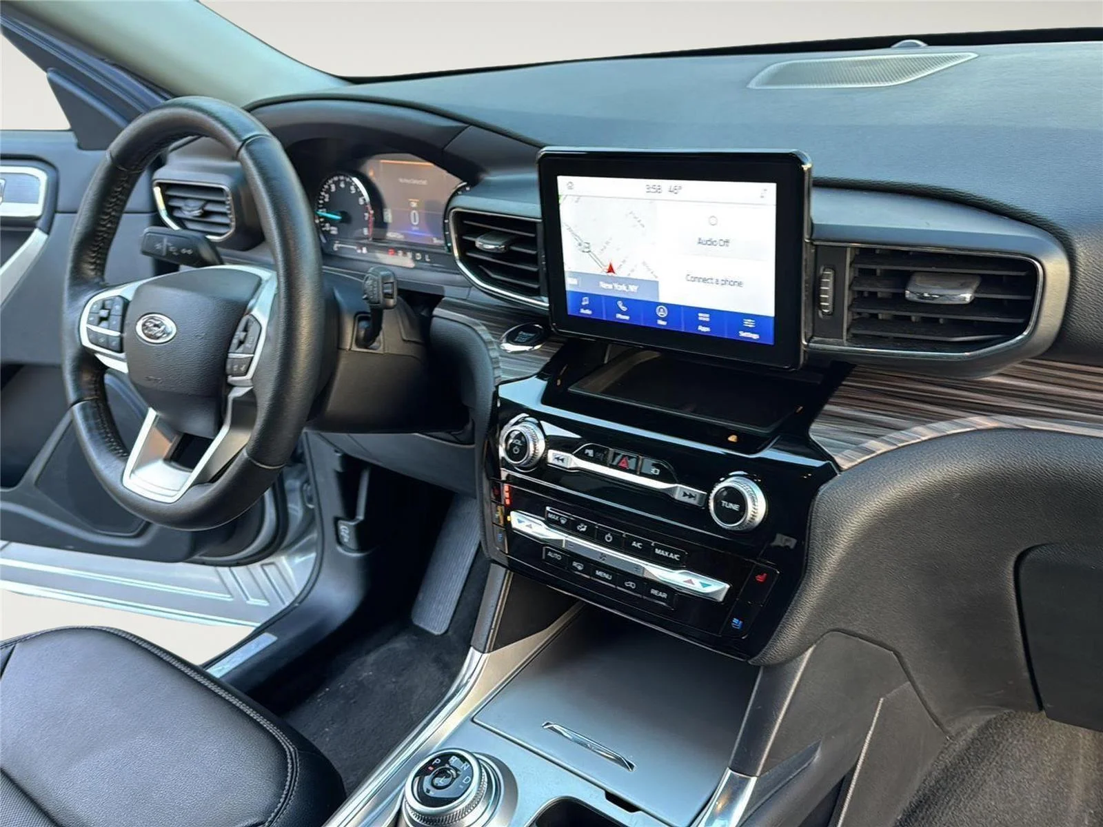 2023 Ford Explorer Limited - Photo 35