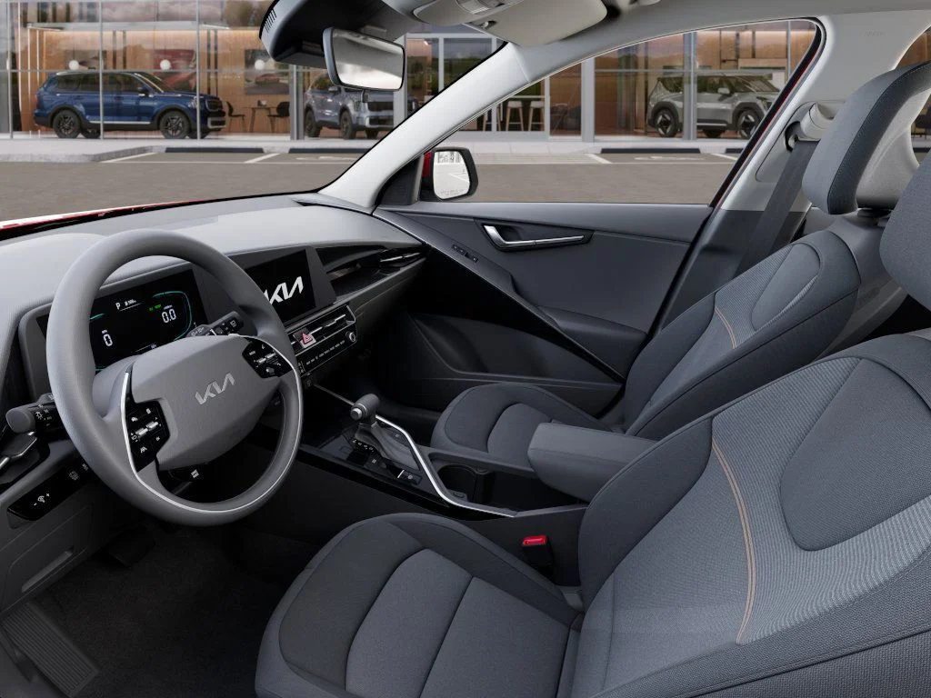 Used 2025 Red Kia LX image 17